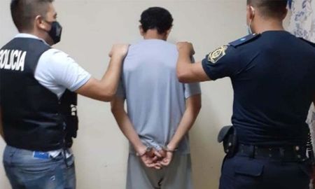 Dos menores denunciaron en la Comisaria Distrito Itatí que su padre abusaba sexualmente de ellas Dos menores denunciaron en la Comisaria Distrito Itatí que su padre abusaba sexualmente de ellas