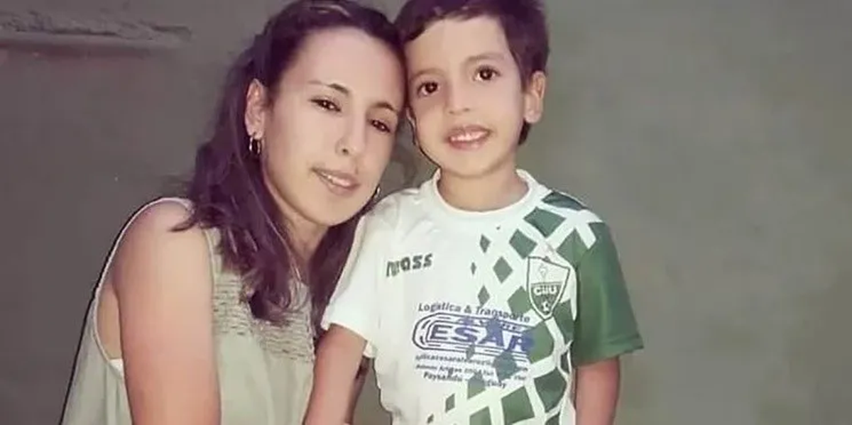 Un hombre fue arrestado tras ser acusado del doble homicidio de su hermana y su sobrino. 