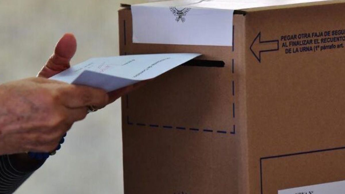 Domingo de elecciones en La Pampa