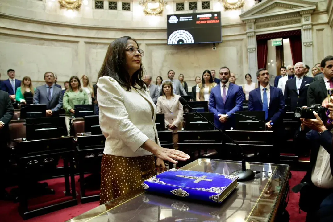 La Libertad Avanza cedió este martes la vicepresidencia del Senado a los gobernadores peronistas aliados y asestó un fuerte golpe al Bloque Justicialista.