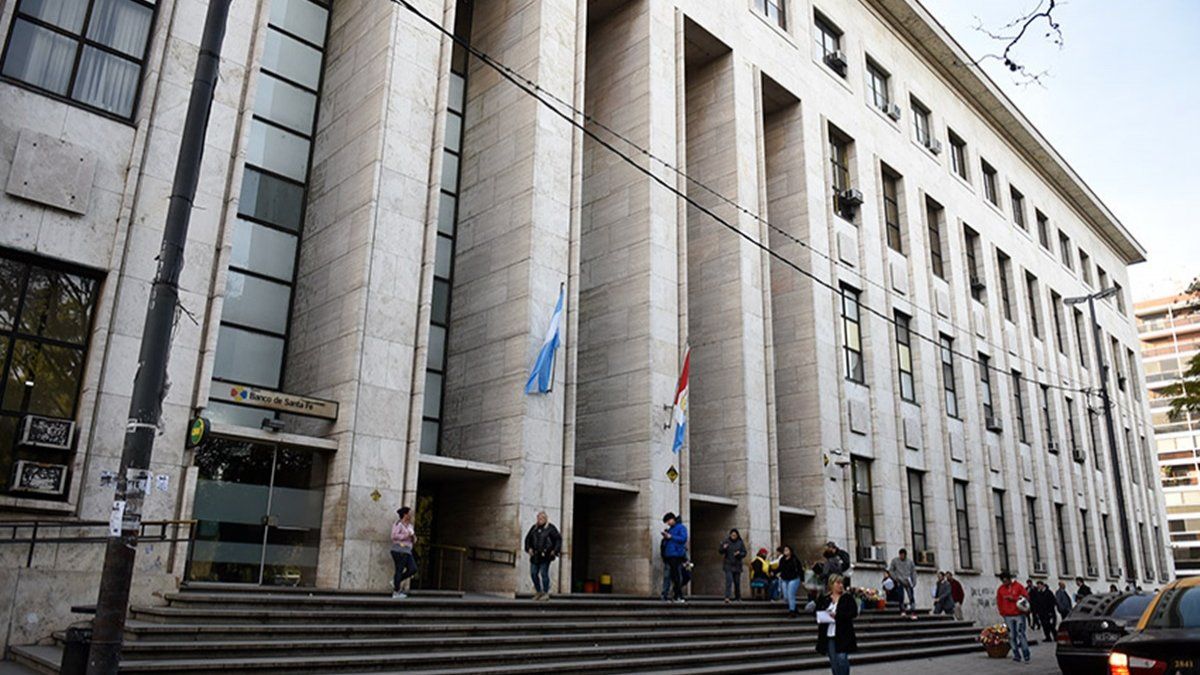 La Corte Suprema dispuso el cese de actividades por 14 días en los  tribunales de Rosario y Venado Tuerto