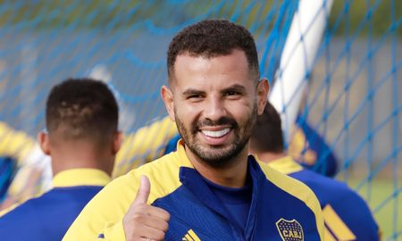 Edwin Cardona se lesionó y está en duda para disputar el Superclásico ante River por la Copa de la Liga. Edwin Cardona se lesionó y está en duda para disputar el Superclásico ante River por la Copa de la Liga.