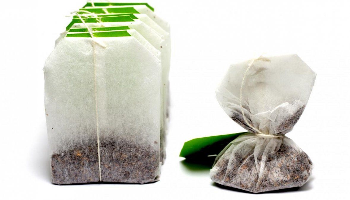 Además de ayudar a la desaparición de las ojeras, el té verde tiene múltiples propiedades muy buenas para nuestra salud. 