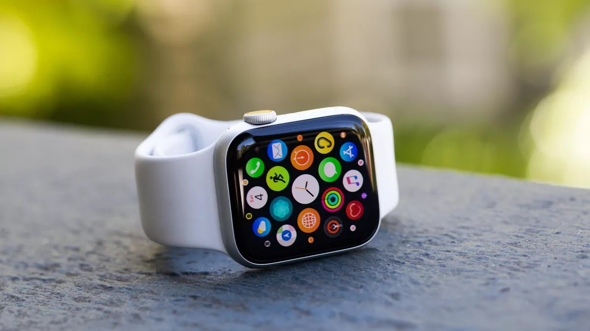 El Apple Watch cuenta con múltiples sensores para determinar el estado de salud de la persona.
