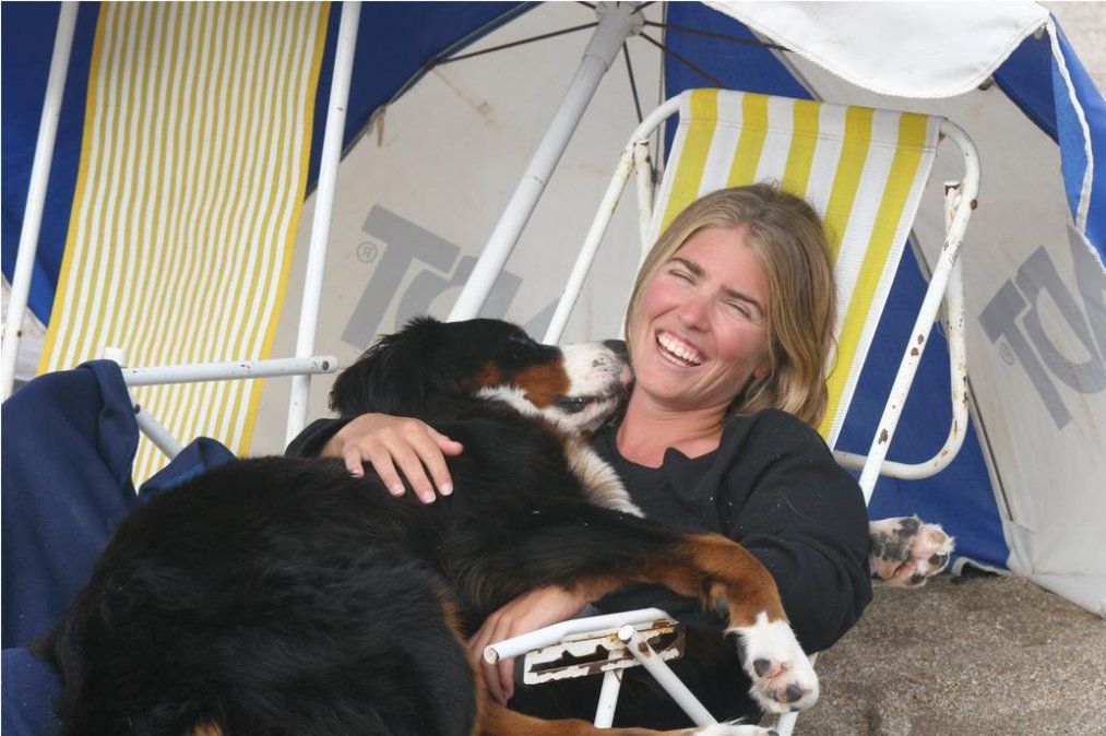 Le dieron 4 meses de vida a su perra, pero un cambio en su alimentación revirtió sus síntomas