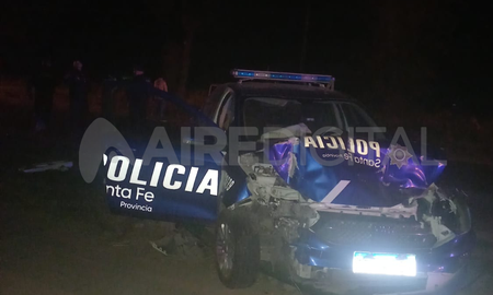 Persecución y tiroteo en Santa Fe: un patrullero que perseguía a los delincuentes volcó en Esperanza Persecución y tiroteo en Santa Fe: un patrullero que perseguía a los delincuentes volcó en Esperanza