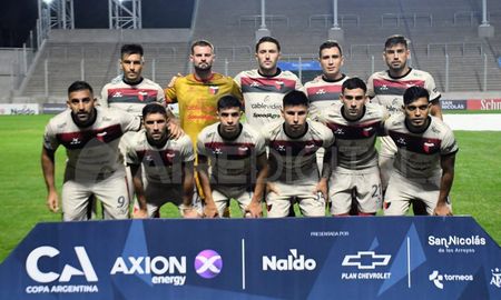 El duelo entre Colón y Lanús se jugará el miércoles 28 de junio, según estableció la organización de la Copa Argentina. El duelo entre Colón y Lanús se jugará el miércoles 28 de junio, según estableció la organización de la Copa Argentina.