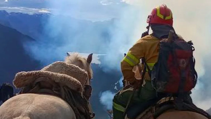 Chubut: lograron contener algunos focos del incendio forestal en El Turbio