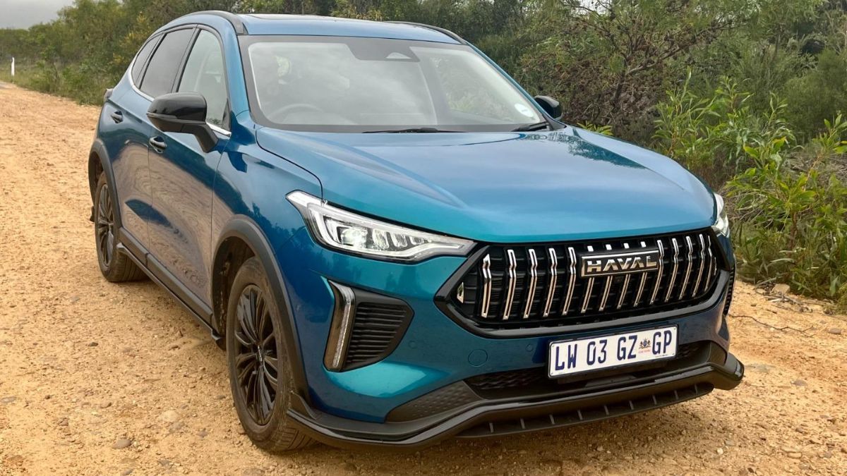 El nuevo SUV Jolion se convierte en el SUV híbrido más accesible. El nuevo SUV Jolion se convierte en el SUV híbrido más accesible.