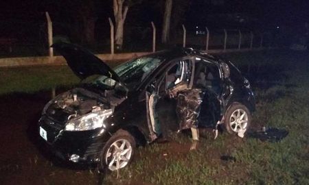 Accidente fatal en San Carlos Centro: un hombre de 58 años despistó, chocó un árbol y murió Accidente fatal en San Carlos Centro: un hombre de 58 años despistó, chocó un árbol y murió