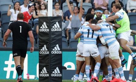 Los Pumas hicieron un partido perfecto y vencieron por primera vez en su historia a los All Blacks, en Sidney. Los Pumas hicieron un partido perfecto y vencieron por primera vez en su historia a los All Blacks, en Sidney.