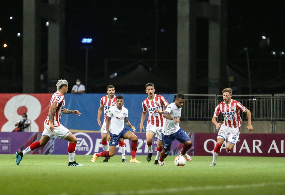 Unión perdió en Brasil por la mínima y se jugará en Santa Fe la continuidad en la copa.