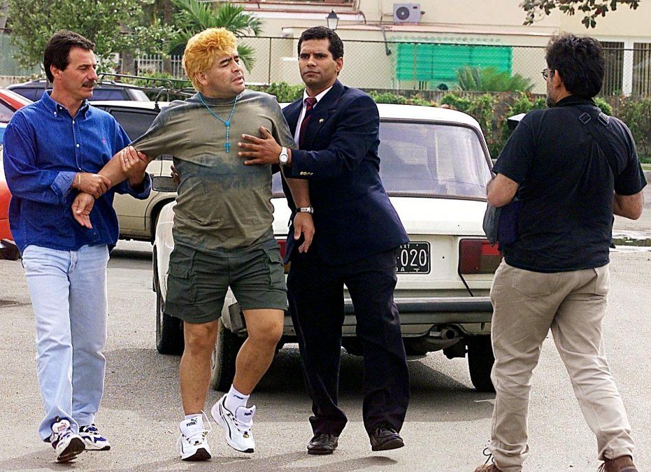 Maradona en su estadía por Cuba. 