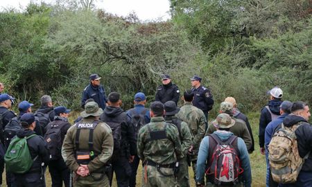 Sigue la hipótesis de que se perdió, pero ya trabajan en el lugar fuerzas federales y la unidad fiscal anti trata. Sigue la hipótesis de que se perdió, pero ya trabajan en el lugar fuerzas federales y la unidad fiscal anti trata.