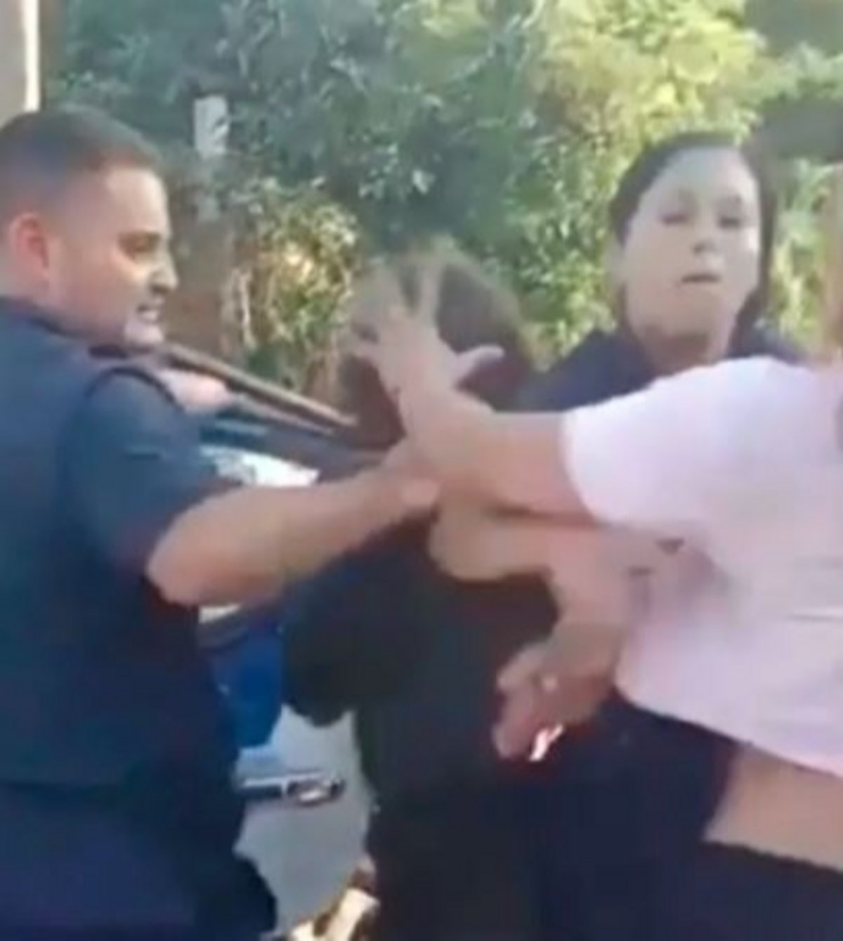 Los vecinos intentaron linchar a la joven que fue detenida en Berazategui.