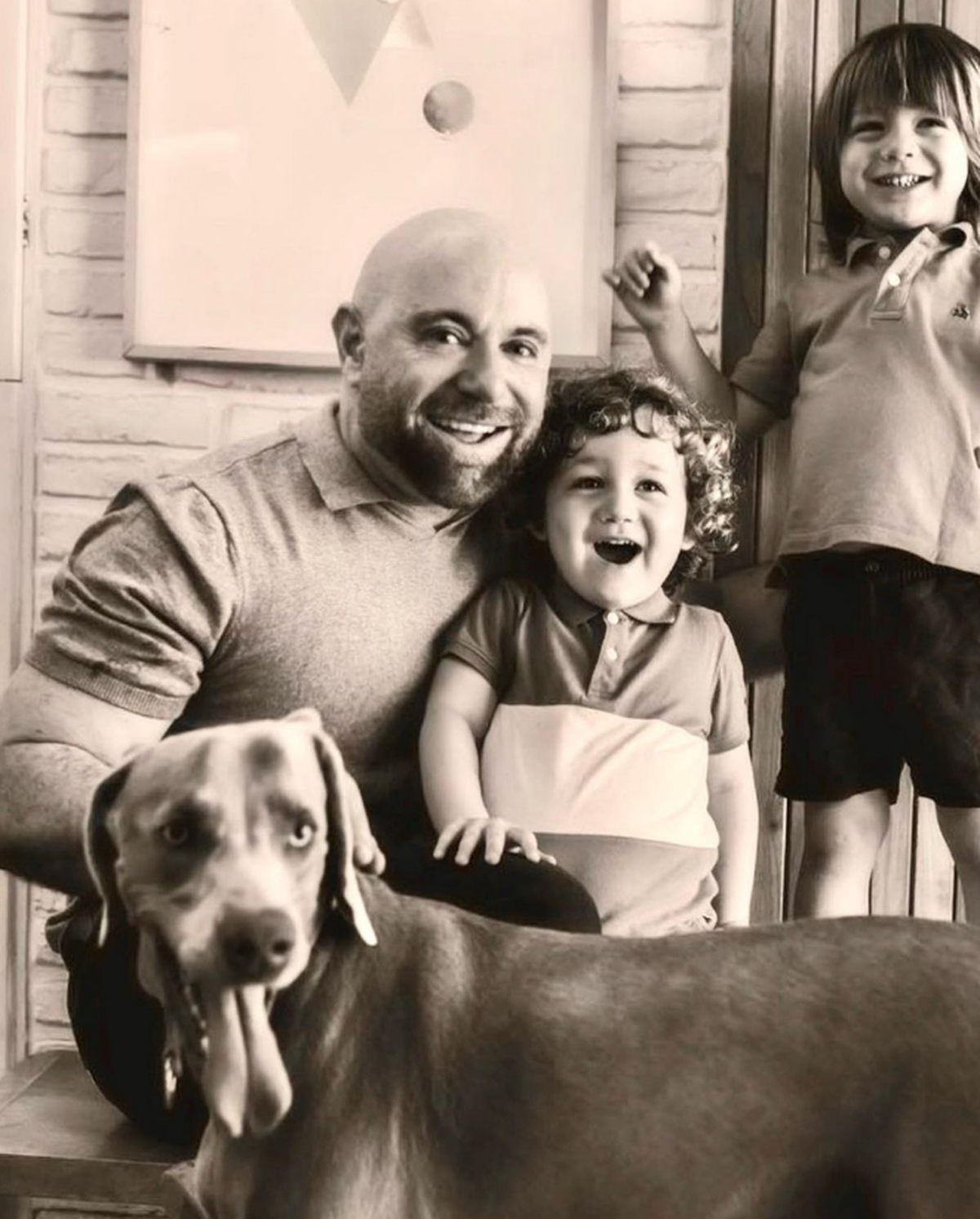 Germán Martitegui junto con Lorenzo, Lautaro y su mascota. Germán Martitegui junto con Lorenzo, Lautaro y su mascota.