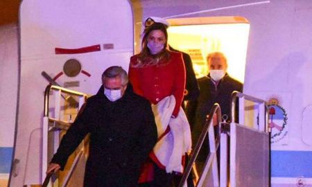 Sáenz dijo que fue un honor recibirlo en la primera visita a la provincia como mandatario. Sáenz dijo que fue un honor recibirlo en la primera visita a la provincia como mandatario.