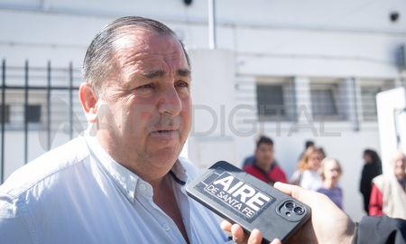 Poletti votó en la escuela Constituyentes y habló con AIRE este domingo. Poletti votó en la escuela Constituyentes y habló con AIRE este domingo.