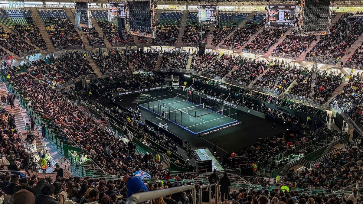 Con entradas agotadas, el Buenos Aires Premier Padel P1 define este sábado a los finalistas del torneo internacional.