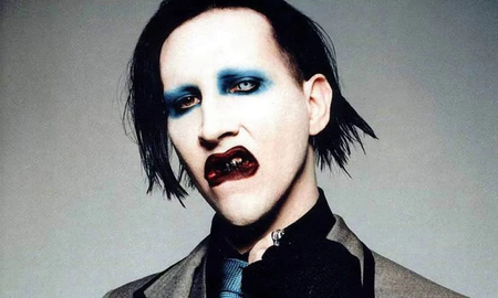 Marilyn Manson sometía a sus parejas en una habitación insonorizada que había sido un estudio musical. Qué descubrió la Policía en el allanamiento. Marilyn Manson sometía a sus parejas en una habitación insonorizada que había sido un estudio musical. Qué descubrió la Policía en el allanamiento.