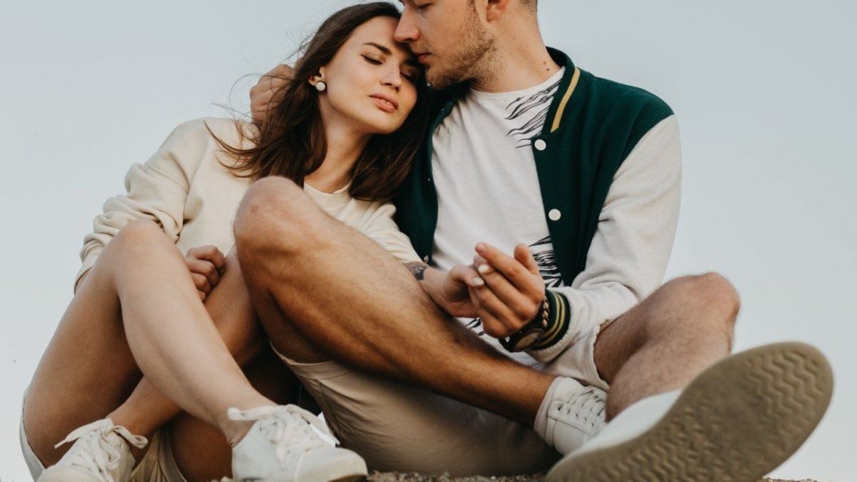 Los 3 signos del zodiaco que se sienten indignos de amor y necesitan una solución