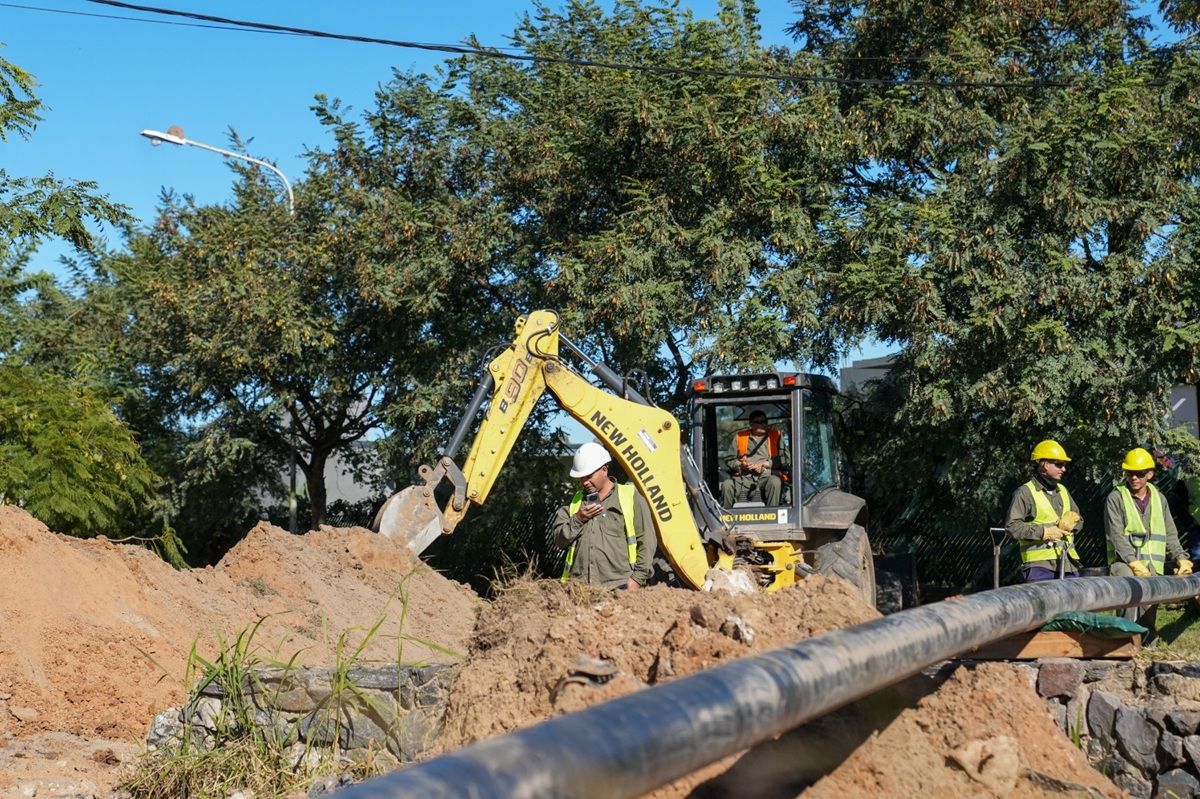 La obra del gasoducto tiene un avance del 80%.