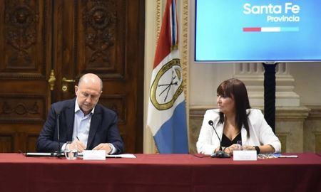 Omar Perotti remitió ala Legislatura doce pliegos que, en su conjunto, conducirán los destinos delsistema penal acusatorio de la provincia de Santa Fe. Omar Perotti remitió ala Legislatura doce pliegos que, en su conjunto, conducirán los destinos delsistema penal acusatorio de la provincia de Santa Fe.