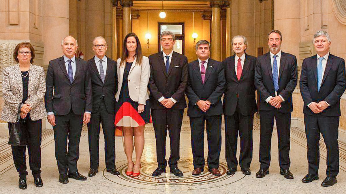 La Corte recibió a la Asociación de Magistrados, representada por Marcelo Gallo Tagle, Mariano Llorens, Paula Castro, Nora Monella y Juan Manuel Culotta.