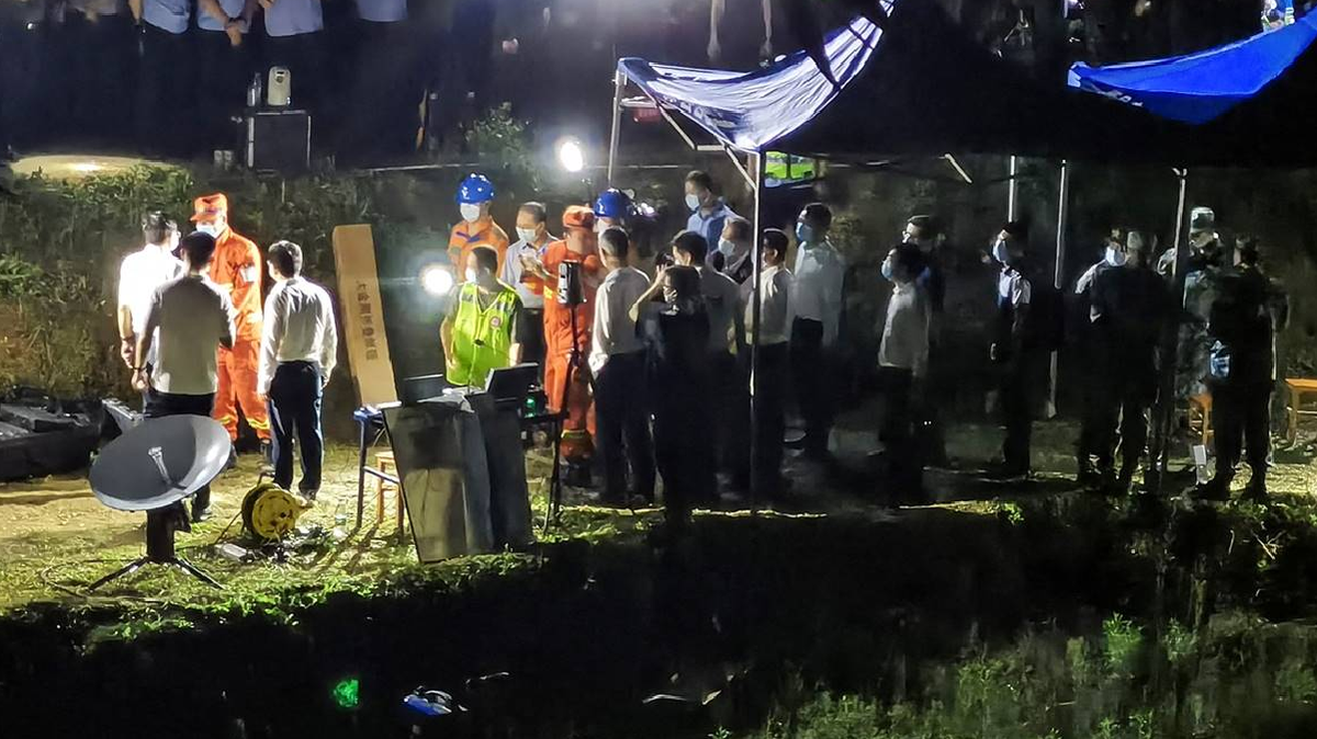 Los rescatistas no hallaron sobrevivientes del accidente del avión de China Eastern que se estrelló con 132 personas a bordo en una zona montañosa del suroeste de China.