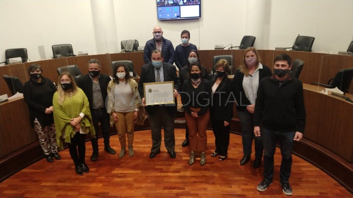 El Concejo Municipal distinguió al doctor Poletti por su labor en el área de Salud, al frente del Cullen.