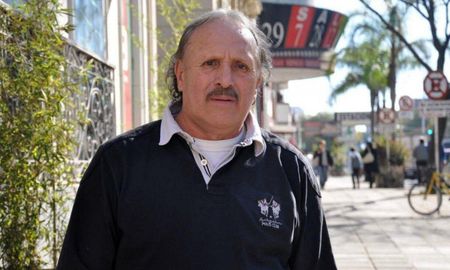 Leopoldo Jacinto Luque presenta mejores valores en sangre aunque sigue internado en terapia intensiva. Leopoldo Jacinto Luque presenta mejores valores en sangre aunque sigue internado en terapia intensiva.