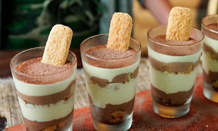 Postre navideño en copa: Tiramisú de galleta de jengibre Postre navideño en copa: Tiramisú de galleta de jengibre