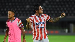 altText(De la mano de Tarragona, Unión venció 2 a 0 a Agropecuario por Copa Argentina)}