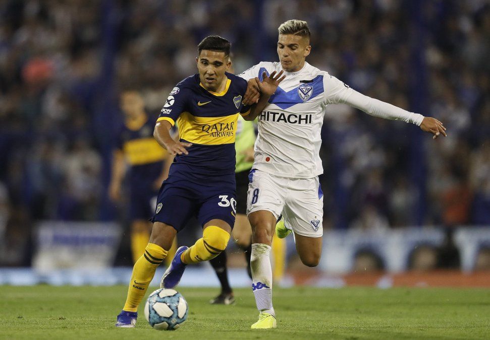 Boca empató 0 a 0 con Vélez en Liniers y le alcanzó para volver a la cima