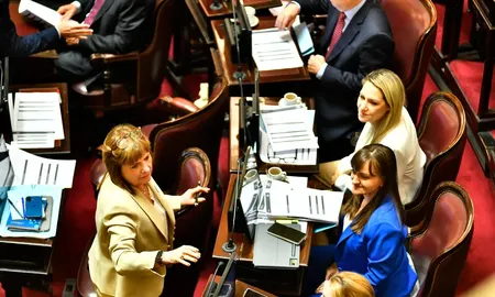 Qué se negoció y qué se cayó en la reforma laboral que se discute hoy en el Senado. Qué se negoció y qué se cayó en la reforma laboral que se discute hoy en el Senado.
