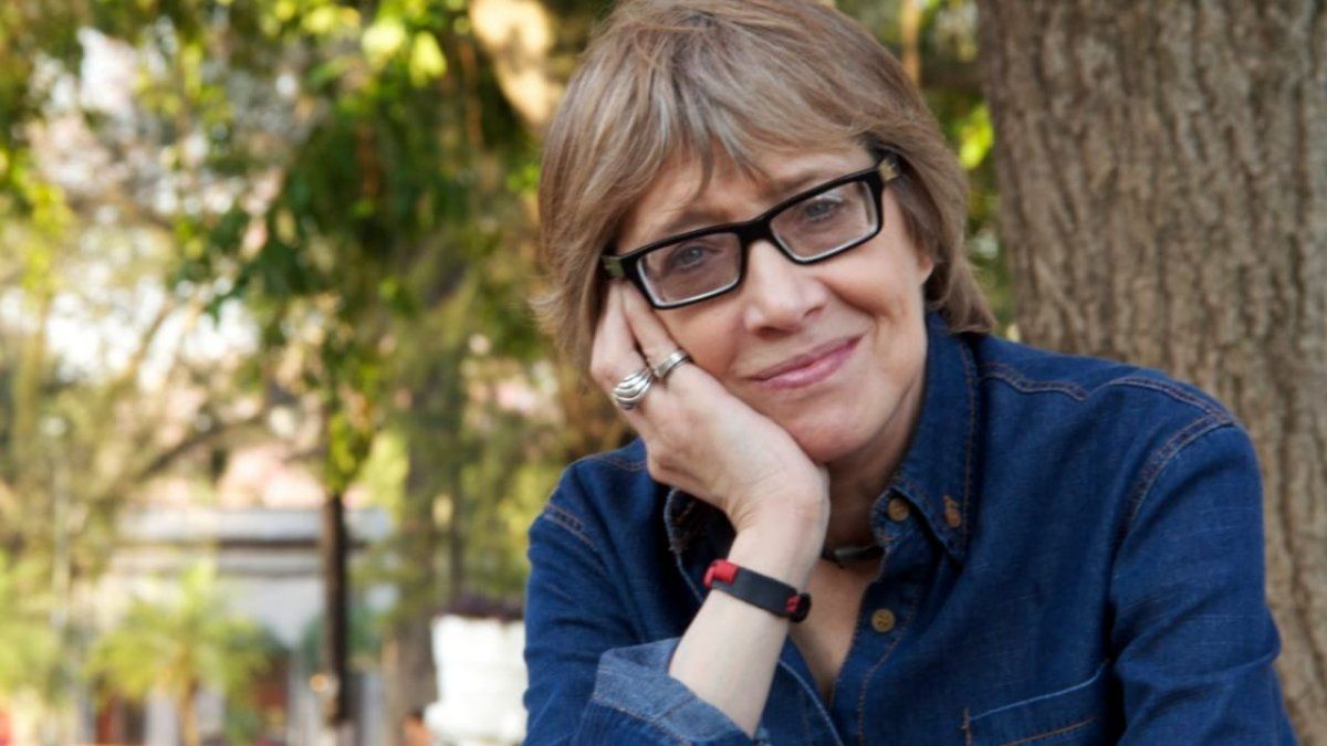 La cantante Teresa Parodi acudió a sus redes sociales para compartir la difícil situación que atraviesa y que la obligó a alejarse de los shows por un tiempo.