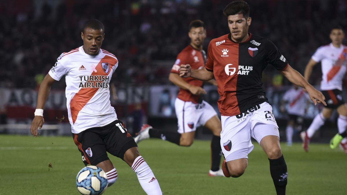Formación de River vs. Colón