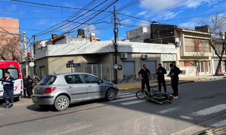El accidente ocurrió este domingo en inmediaciones de Urquiza y Obispo Gelabert, macrocentro de la ciudad de Santa Fe. El accidente ocurrió este domingo en inmediaciones de Urquiza y Obispo Gelabert, macrocentro de la ciudad de Santa Fe.