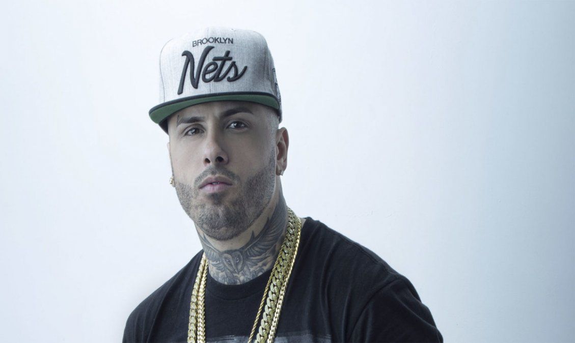Nicky Jam reveló que estar lejos de su madre afectó mucho su vida