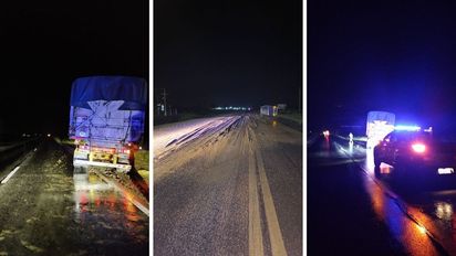 Gálvez: un camión perdió el control, despistó y volcó su carga de cereal en la ruta 80