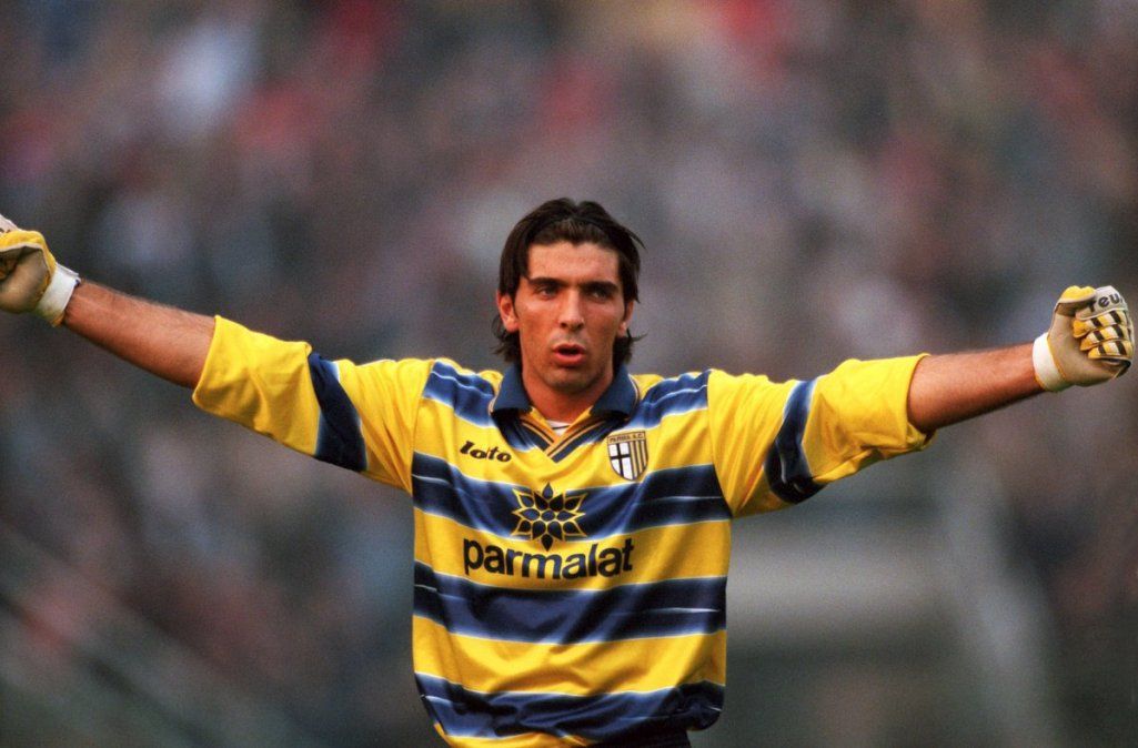 Gianluigi Buffon inició su carrera en el Parma, club al que podría recalar luego de abandonar la Juventus al final de la última temporada.