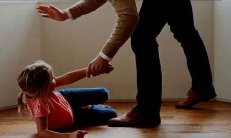 Dar nalgadas a los niños les afecta el cerebro, lo advierten expertos Dar nalgadas a los niños les afecta el cerebro, lo advierten expertos