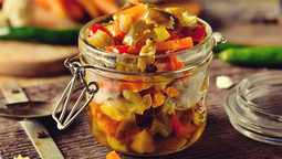 altText(Cómo hacer pollo al escabeche, una receta clásica, fácil y lleno de sabor)}