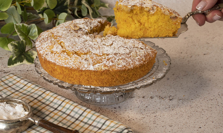 Esponjosidad y sabor: una torta rápida, saludable y sorprendente que conquista paladares. Esponjosidad y sabor: una torta rápida, saludable y sorprendente que conquista paladares.