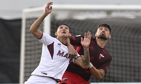 Colón y Lanús se enfrentaron por los 16avos de final de la Copa Argentina. Colón y Lanús se enfrentaron por los 16avos de final de la Copa Argentina.
