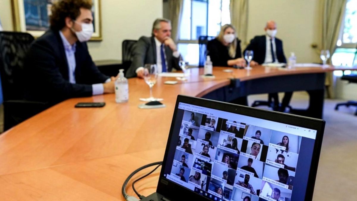 Alberto Fern&aacute;ndez&nbsp;encabez&oacute;&nbsp;un encuentro virtual con m&aacute;s de 90 integrantes del &aacute;rea joven de la UIA.
