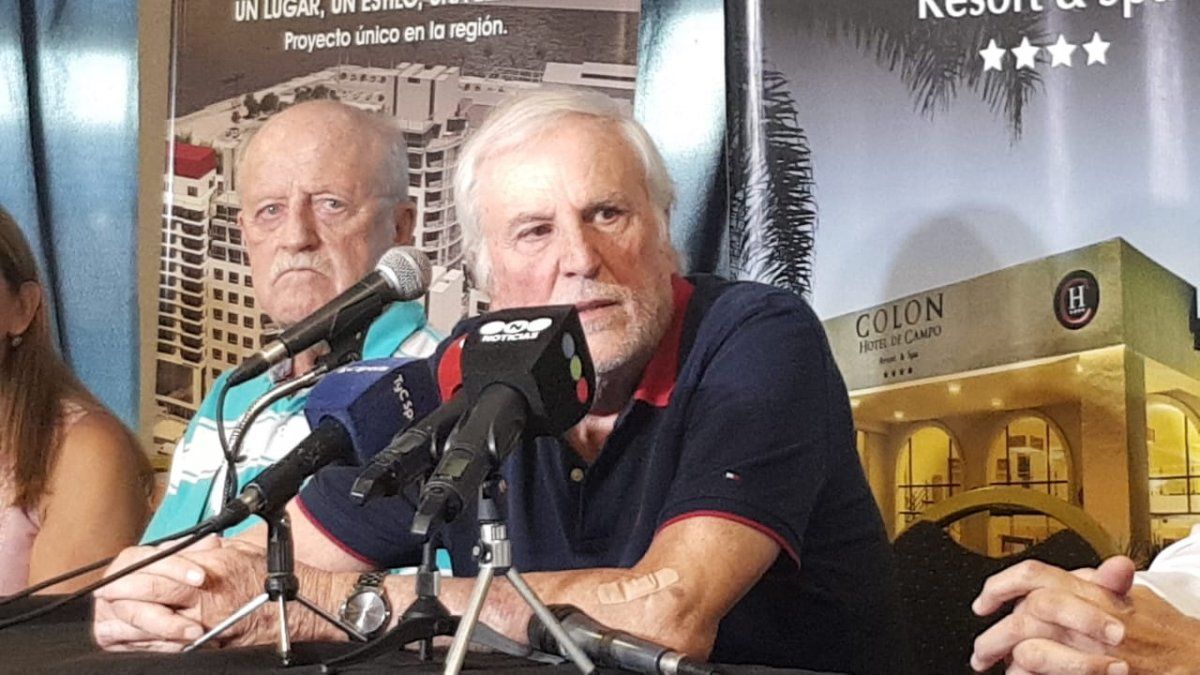Vignatti: “La venta de Alario es récord en la historia de Colón”