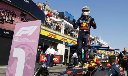 Max Verstappen volvió al triunfo luego de dos carreras y se quedó con el Gran Premio de Francia. Es la séptima victoria en el año del neerlandés, que con la de hoy estiró la ventaja en el campeonato sobre Charles Leclerc, quien abandonó por un accidente. Max Verstappen volvió al triunfo luego de dos carreras y se quedó con el Gran Premio de Francia. Es la séptima victoria en el año del neerlandés, que con la de hoy estiró la ventaja en el campeonato sobre Charles Leclerc, quien abandonó por un accidente.
