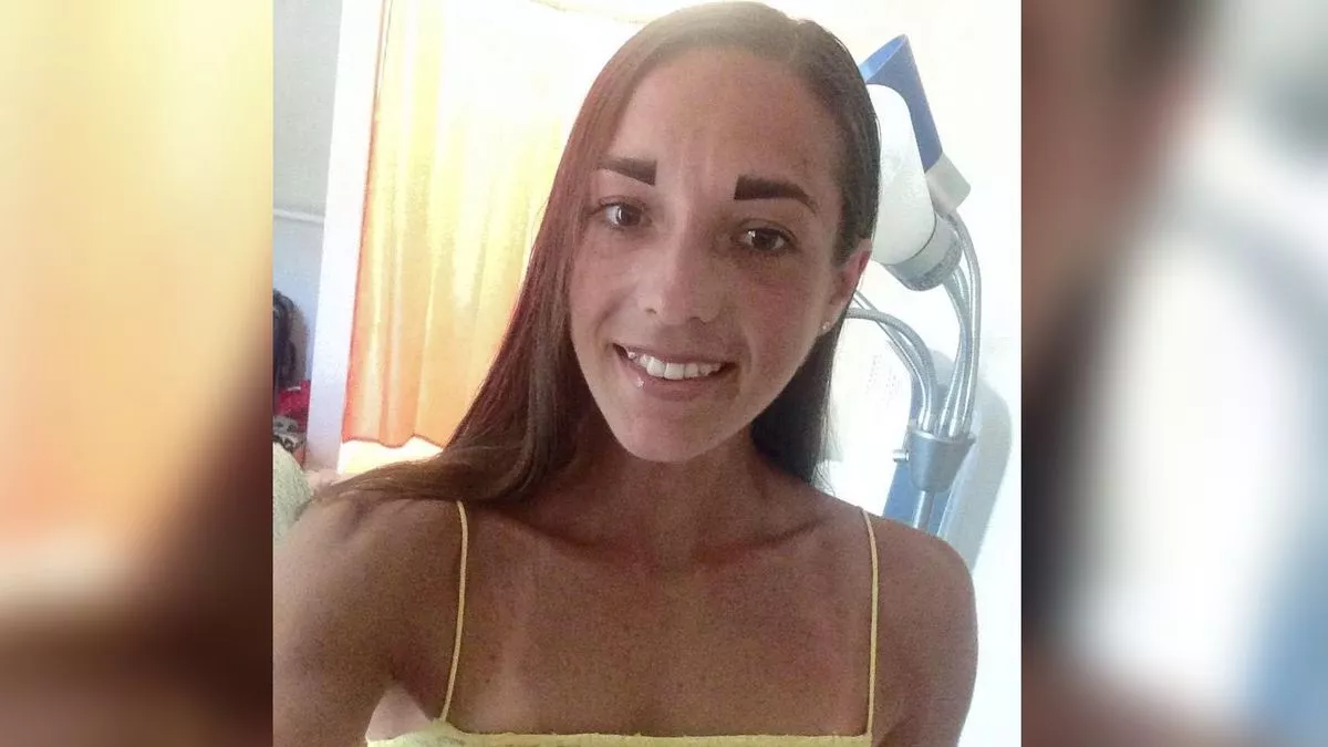 Escándalo en Inglaterra: una maestra abusó sexualmente de dos estudiantes y quedó embarazada de uno de ellos