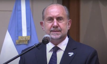 El goberndor Omar Perotti tuvo un discurso de unidad en su alocución por el acto del 211 aniversario de la Revolución de Mayo. El goberndor Omar Perotti tuvo un discurso de unidad en su alocución por el acto del 211 aniversario de la Revolución de Mayo.